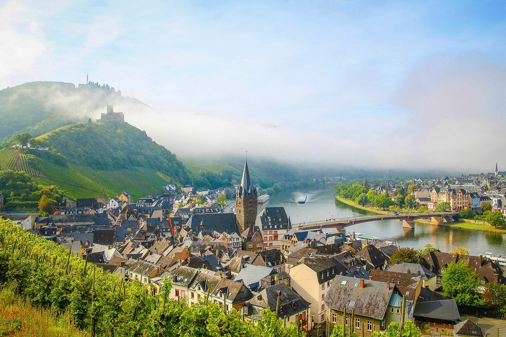 แม่น้ำโมแซลล์ ไหลผ่านหัวใจสีเขียวของยุโรป ที่ไหลผ่านพรมแดน 4&nbsp;ประเทศในยุโรป